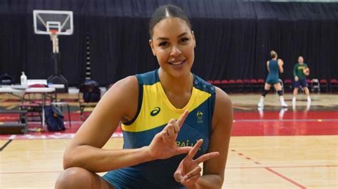 liz cambage only fans|WNBA superstar Liz Cambage launches OnlyFans after Olympic。